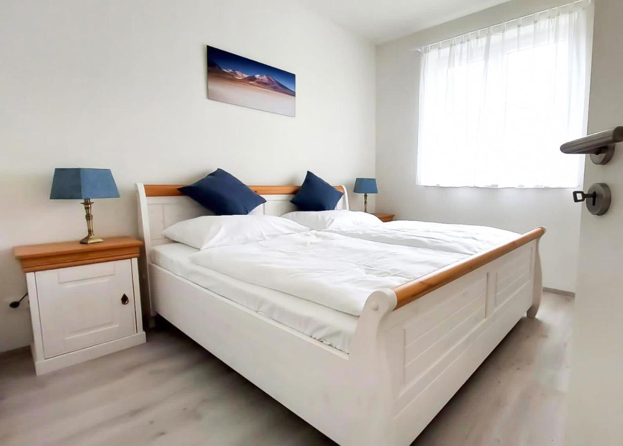 Apartment Hangar 19 Seerose 2-3 *